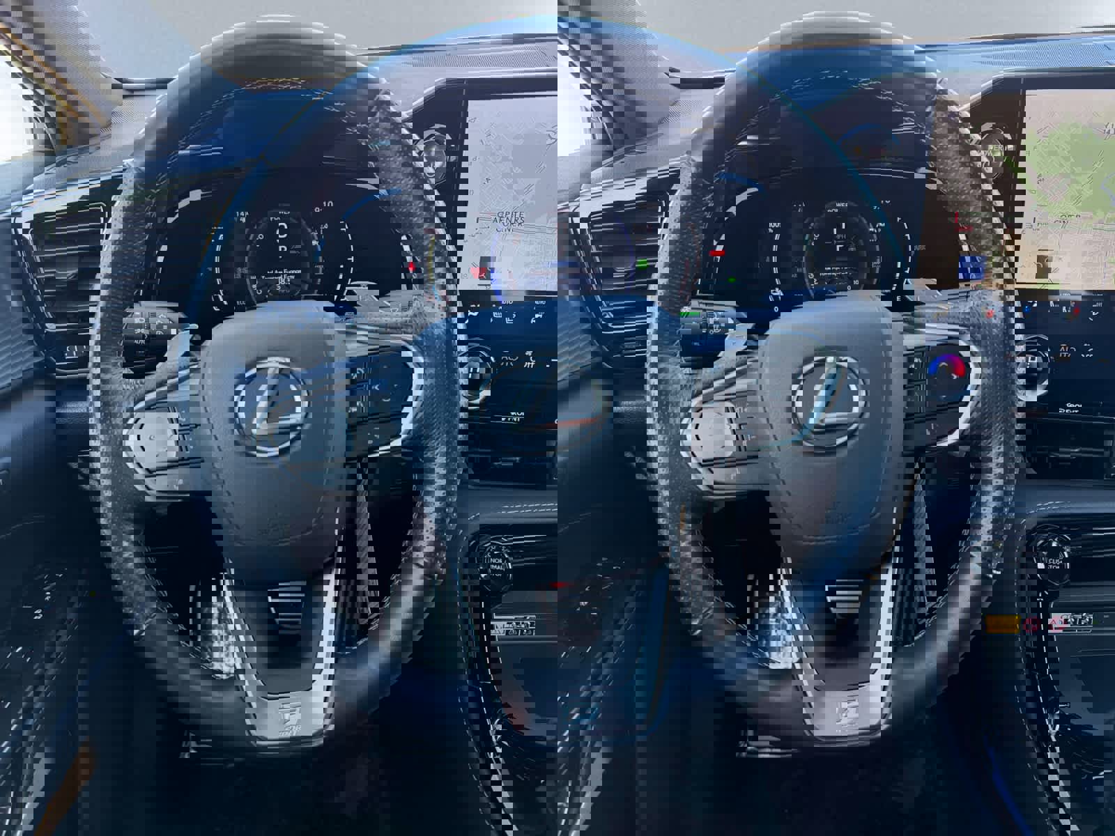 Used 2024 Lexus NX 450h+ F Sport image 17