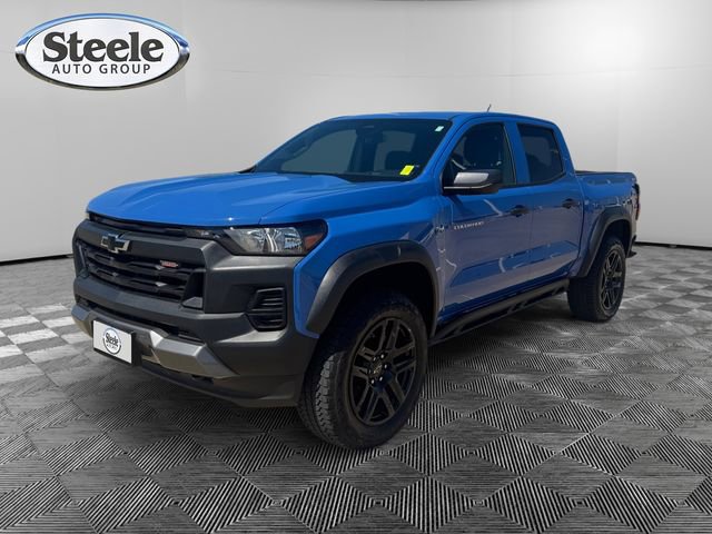Used 2025 Chevrolet Colorado Trail Boss image 1