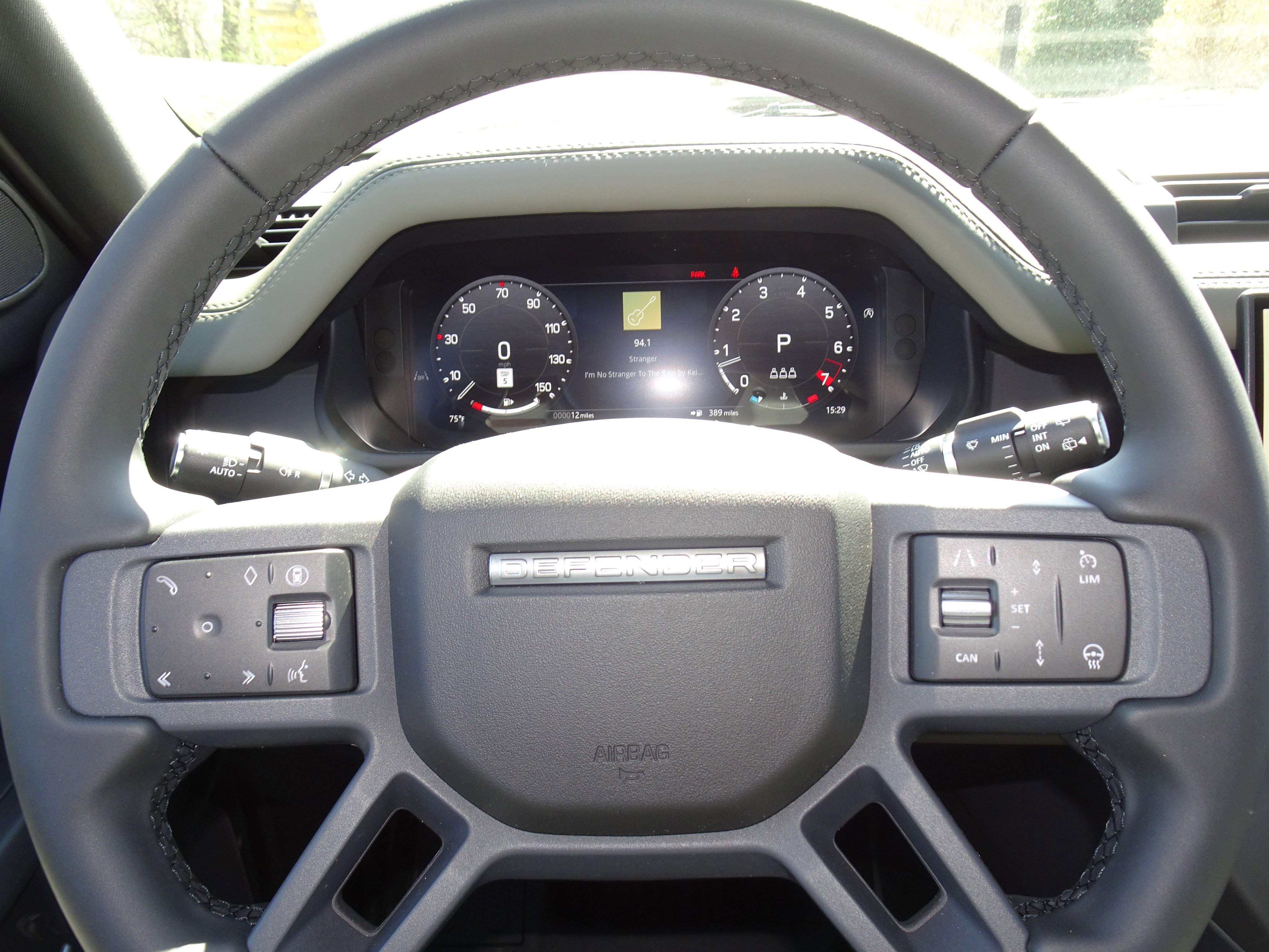 New 2026 Land Rover Defender 110 X-Dynamic SE AWD/4WD image 25