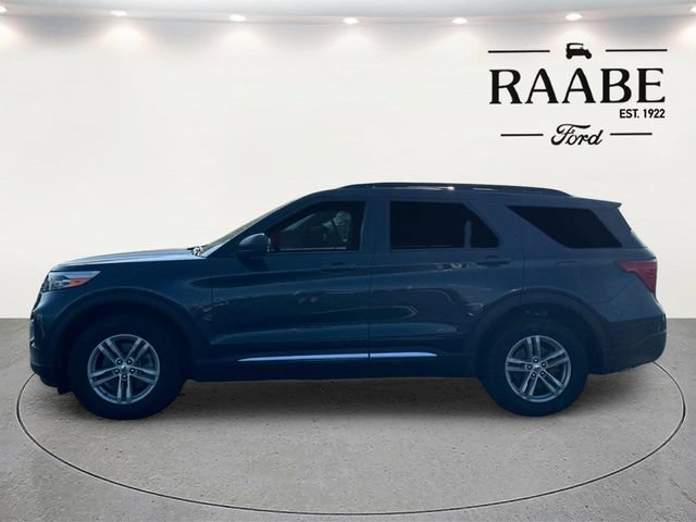Used 2024 Ford Explorer XLT w/ Equipment Group 202A AWD/4WD image 17