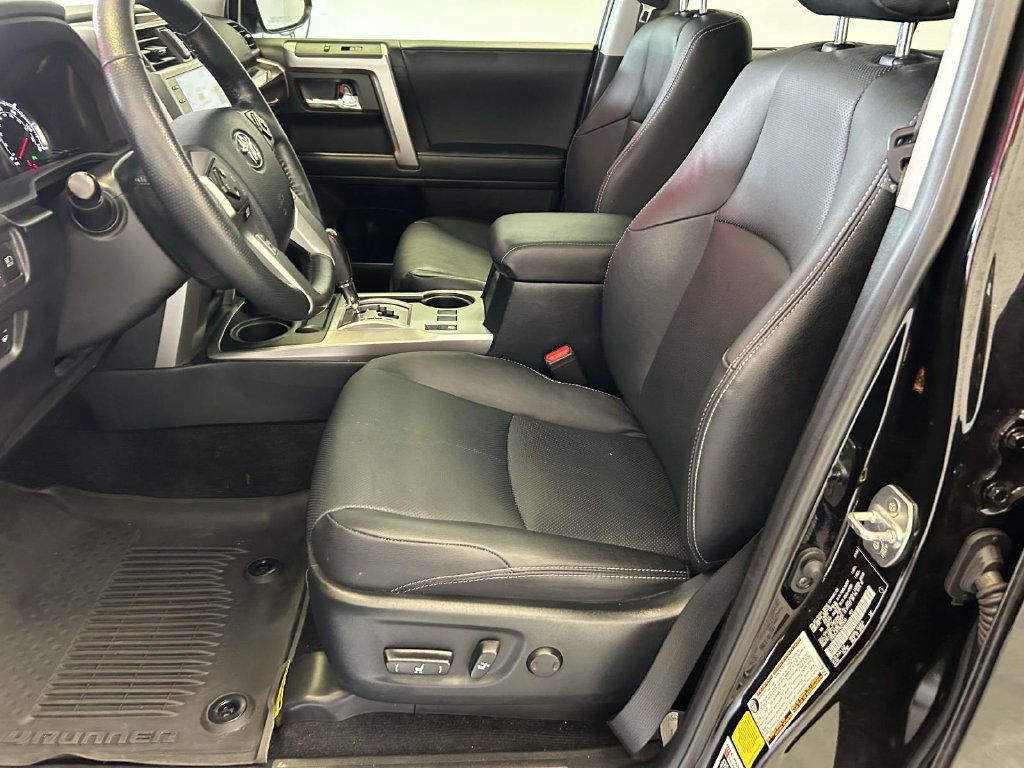 Used 2024 Toyota 4Runner Limited AWD/4WD image 16