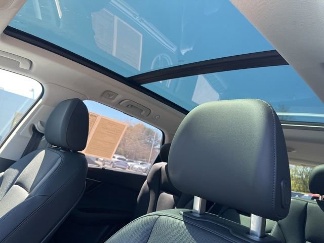 Used 2023 Audi Q7 3.0T Prestige image 39