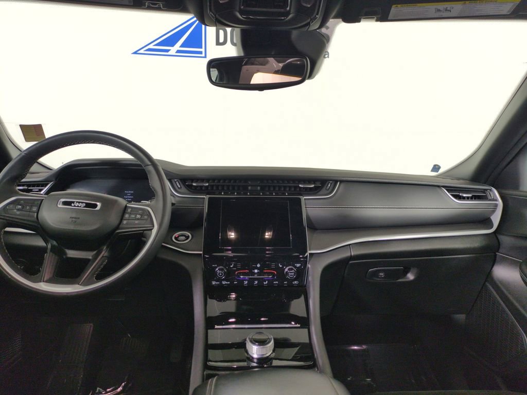 Used 2024 Jeep Grand Cherokee L Altitude image 21