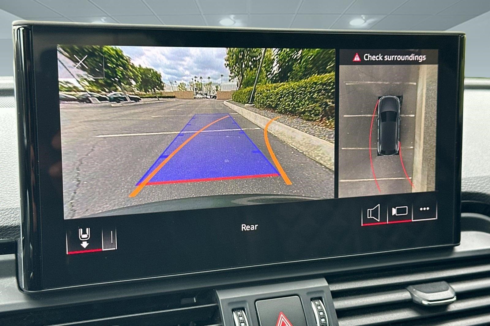 Used 2023 Audi SQ5 Premium Plus w/ Premium Plus Package AWD/4WD image 24