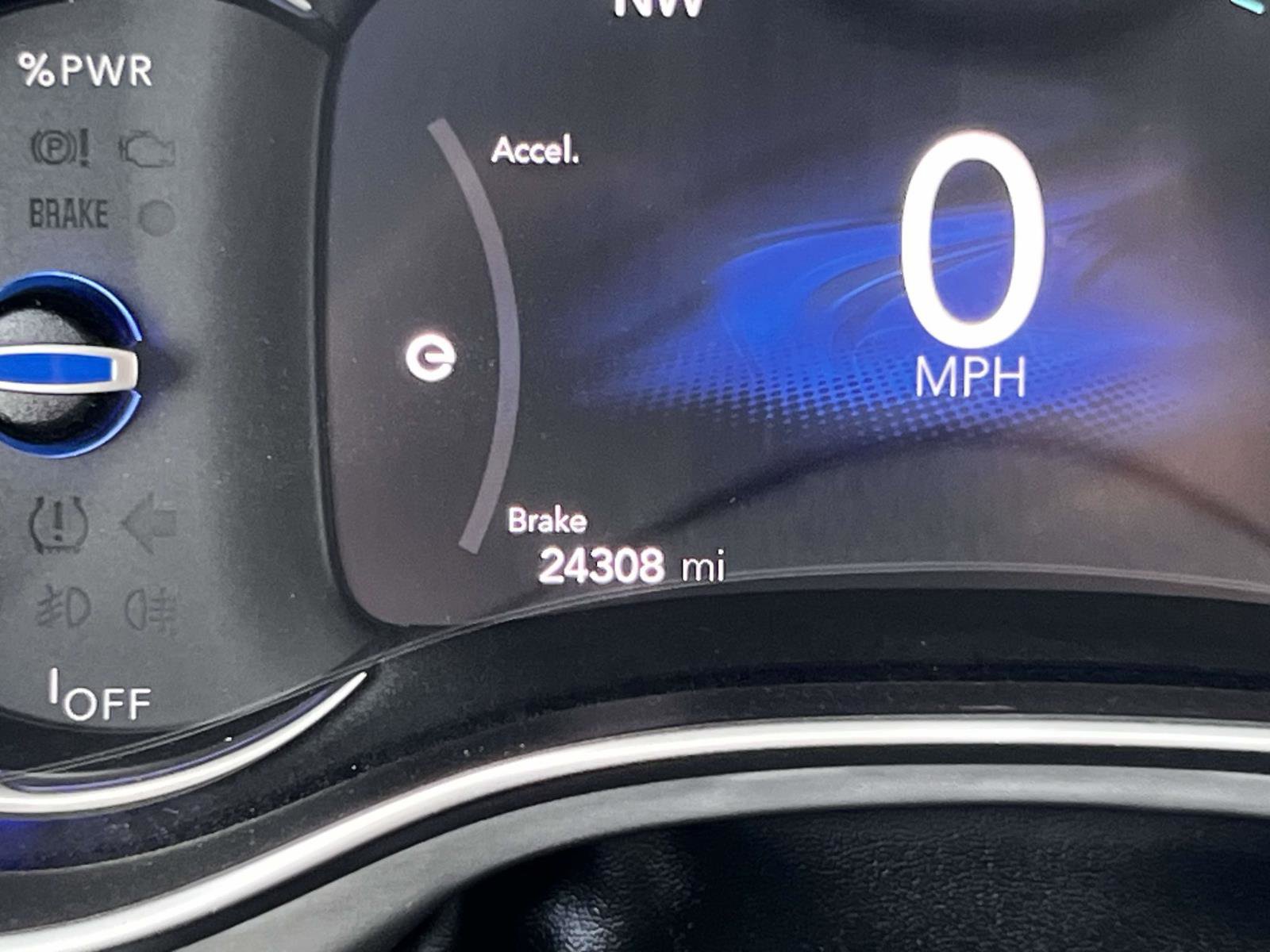 Used 2022 Chrysler Pacifica Limited w/ S Appearance Package image 17