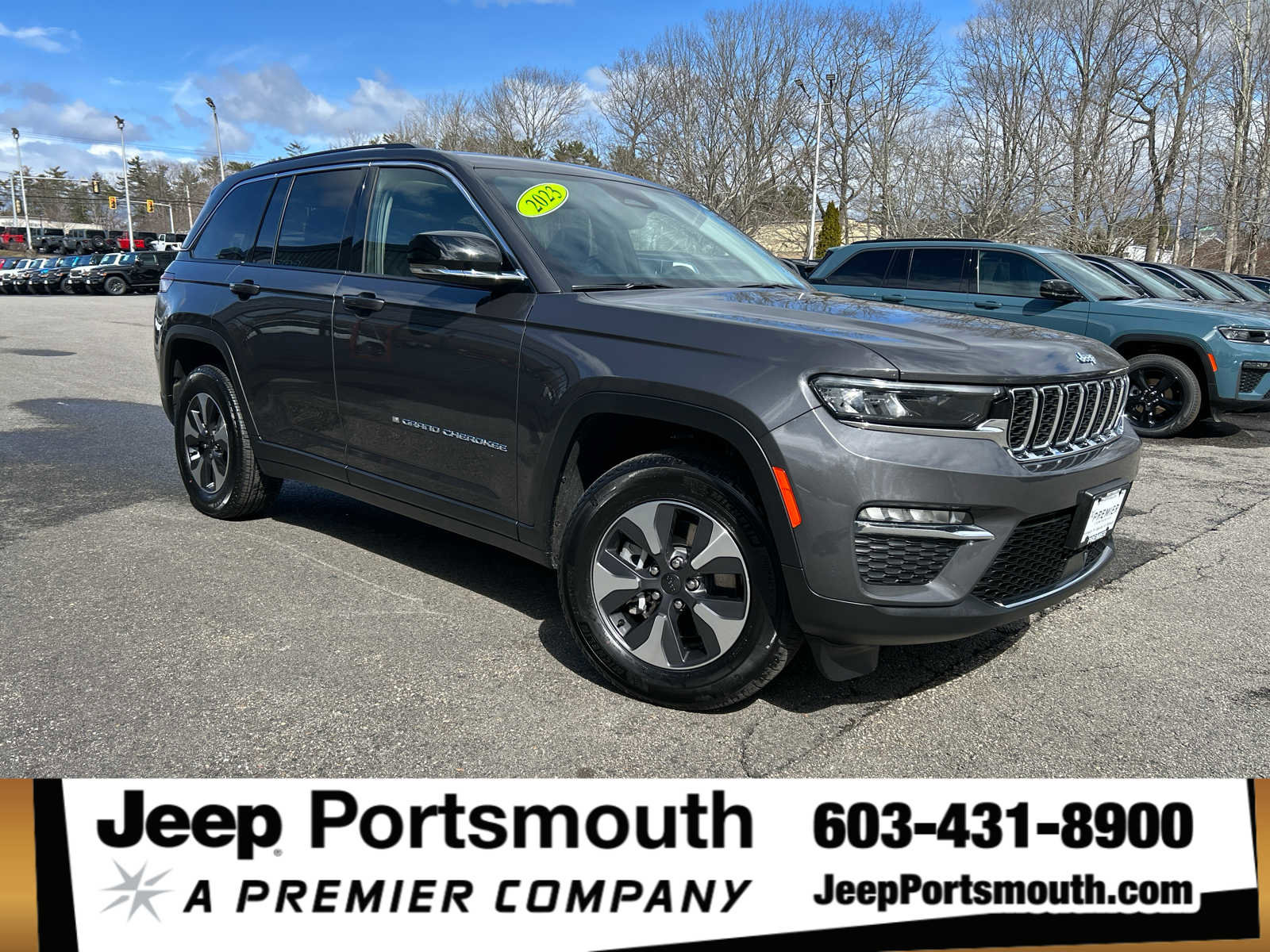 Used 2023 Jeep Grand Cherokee 4WD 4xe image 1