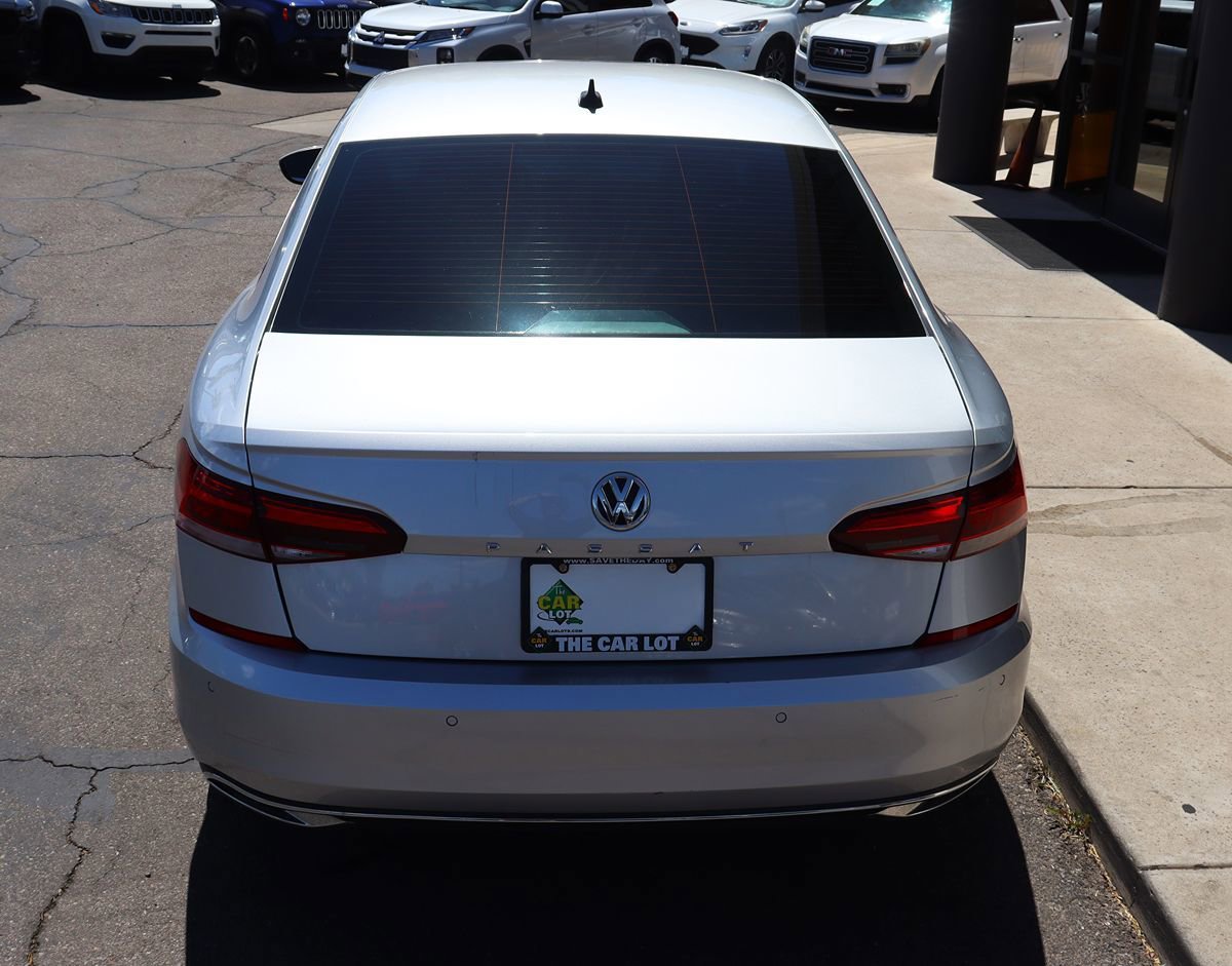 Used 2020 Volkswagen Passat 2.0T SEL FWD image 10
