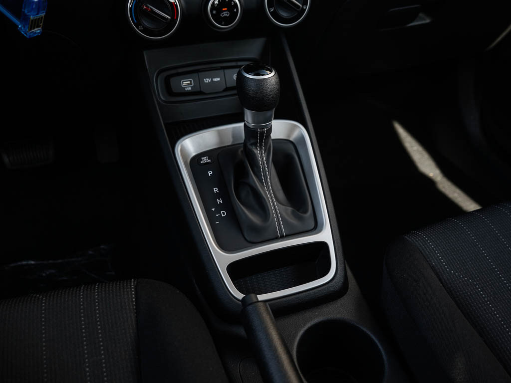 New 2026 Hyundai Venue SE FWD image 25