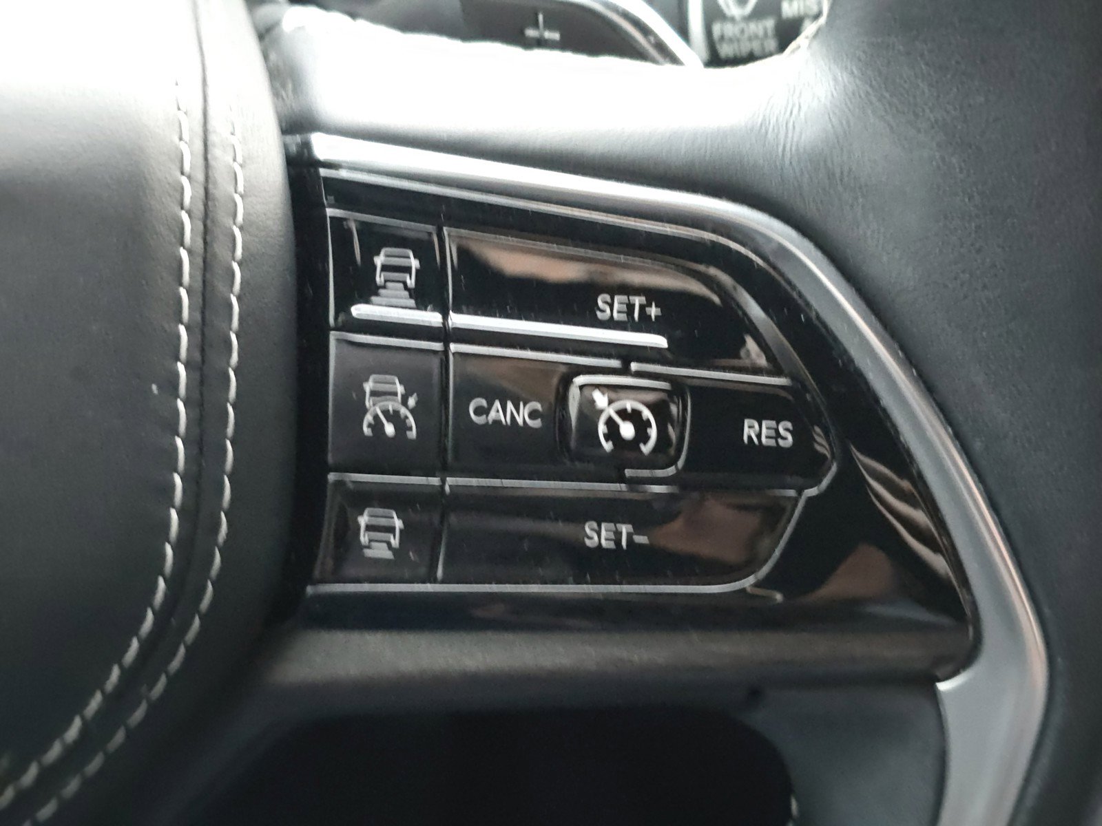 Used 2021 Jeep Grand Cherokee L Overland w/ Luxury Tech Group IV image 24