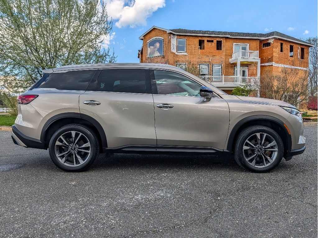 Used 2023 INFINITI QX60 Luxe AWD/4WD image 4