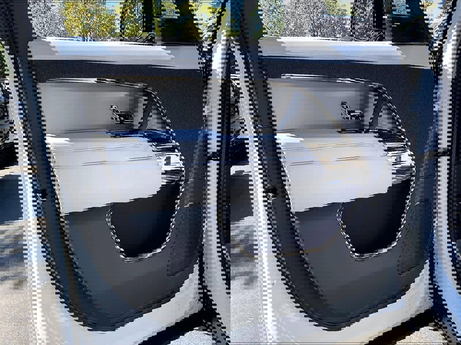 Used 2025 Land Rover Range Rover Sport S image 25