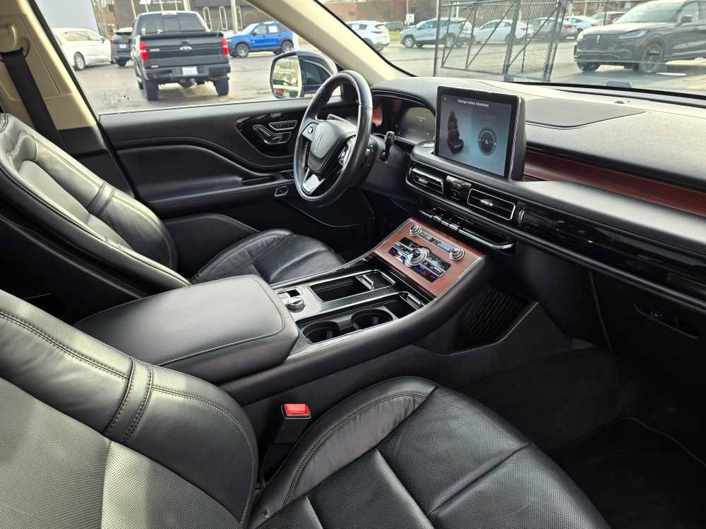 Used 2023 Lincoln Aviator Reserve image 24