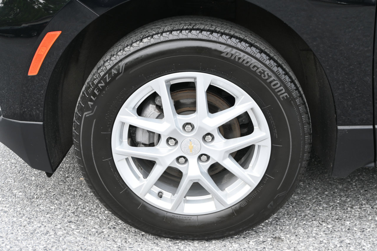 Used 2024 Chevrolet Equinox LT image 37