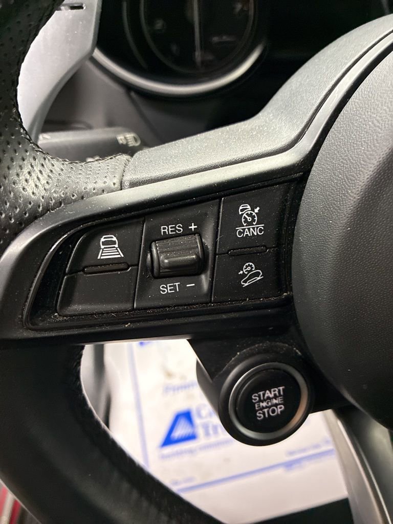 Used 2022 Alfa Romeo Stelvio Sprint image 16