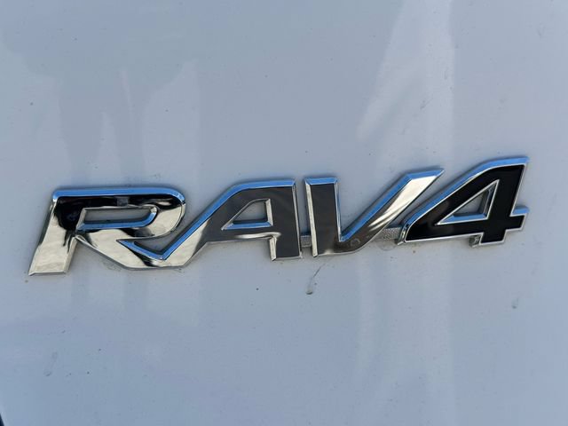 Certified 2025 Toyota RAV4 XLE AWD/4WD image 11