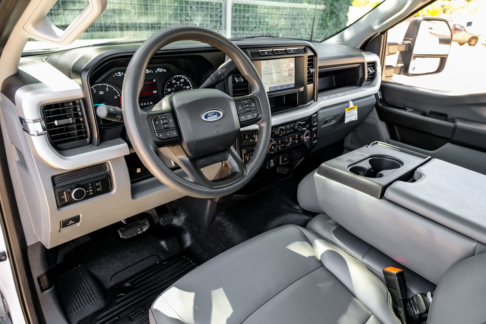 Used 2024 Ford F350 XL image 3