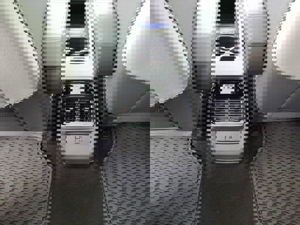 Used 2021 Volkswagen ID.4 Pro S image 7