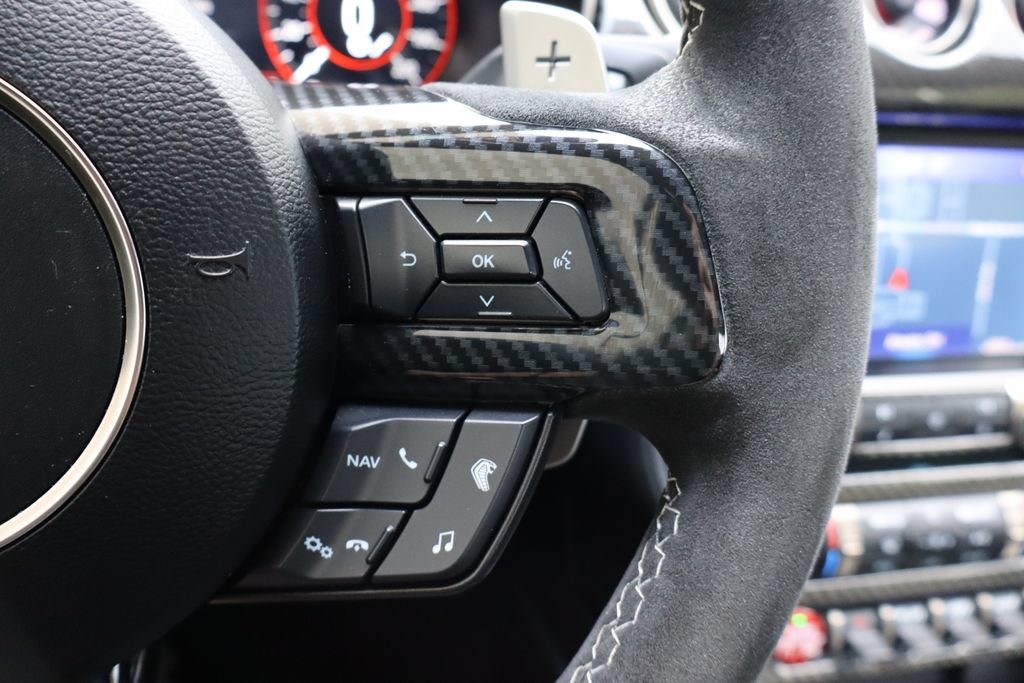 Used 2021 Ford Mustang Shelby GT500 w/ Carbon Fiber Track Pack RWD image 29