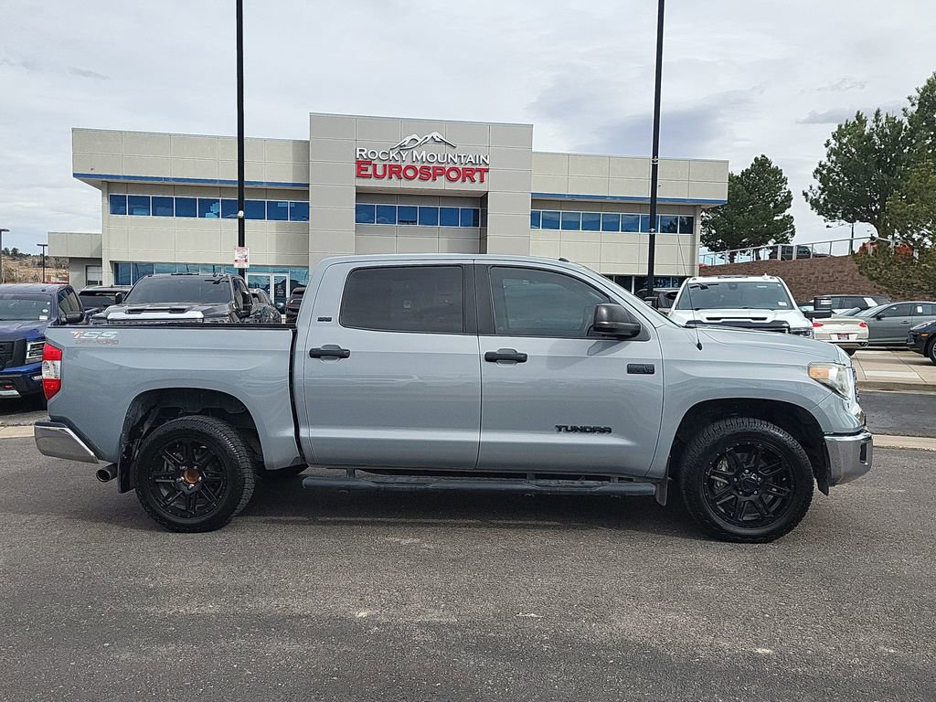 Used 2019 Toyota Tundra SR5 w/ SR5 Upgrade Package AWD/4WD image 2