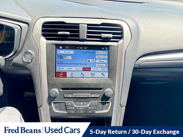 Used 2017 Ford Fusion SE w/ Fusion SE Technology Package FWD image 14