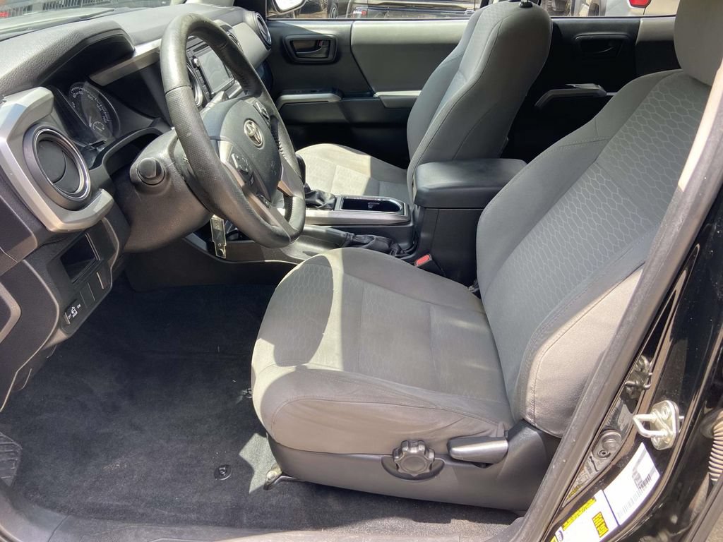 Used 2016 Toyota Tacoma SR5 w/ Towing Package RWD image 17