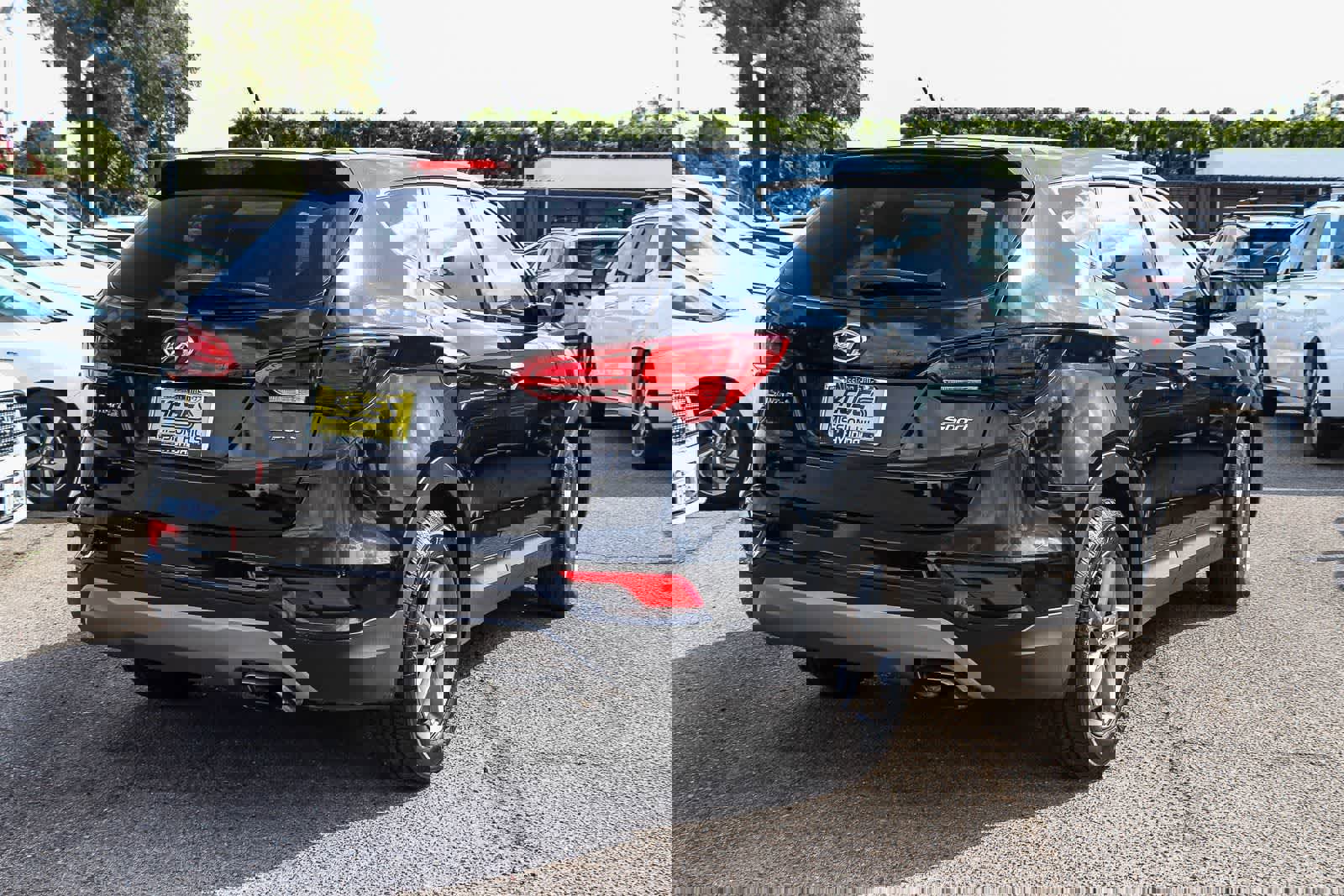 Used 2018 Hyundai Santa Fe Sport image 4