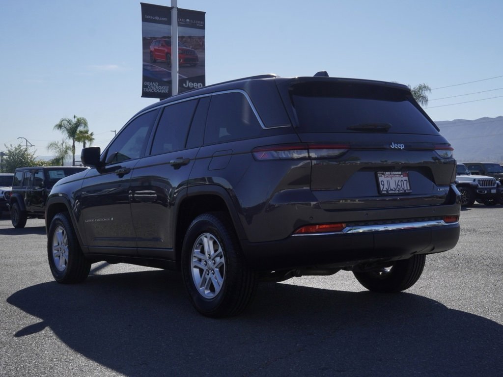 Certified 2022 Jeep Grand Cherokee Laredo w/ Luxury Tech Group I image 7