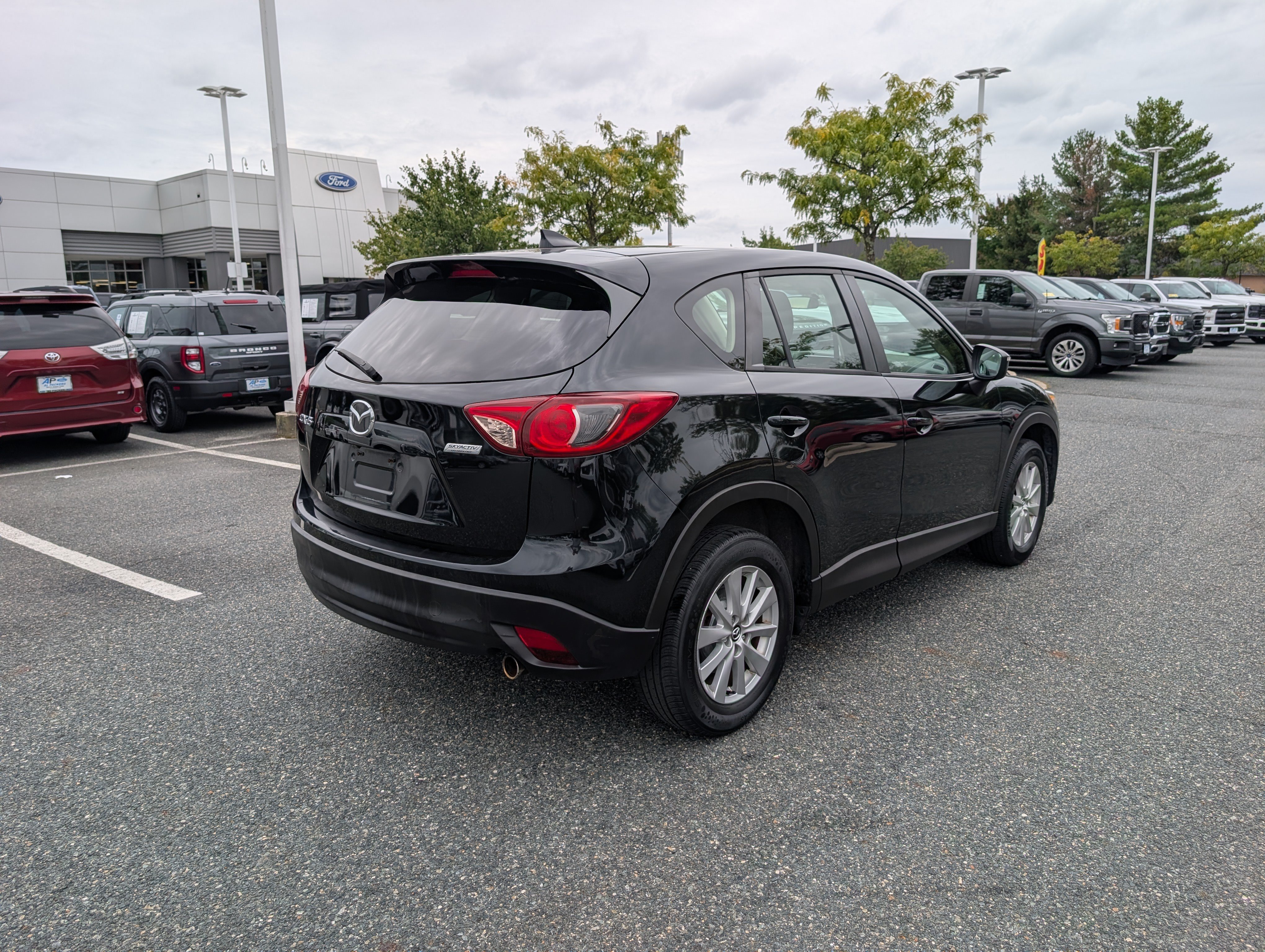 Used 2016 MAZDA CX-5 Sport w/ Rear Camera Package FWD image 4