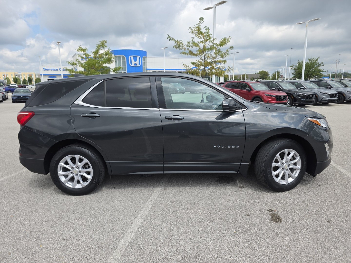Used 2018 Chevrolet Equinox LT FWD image 15