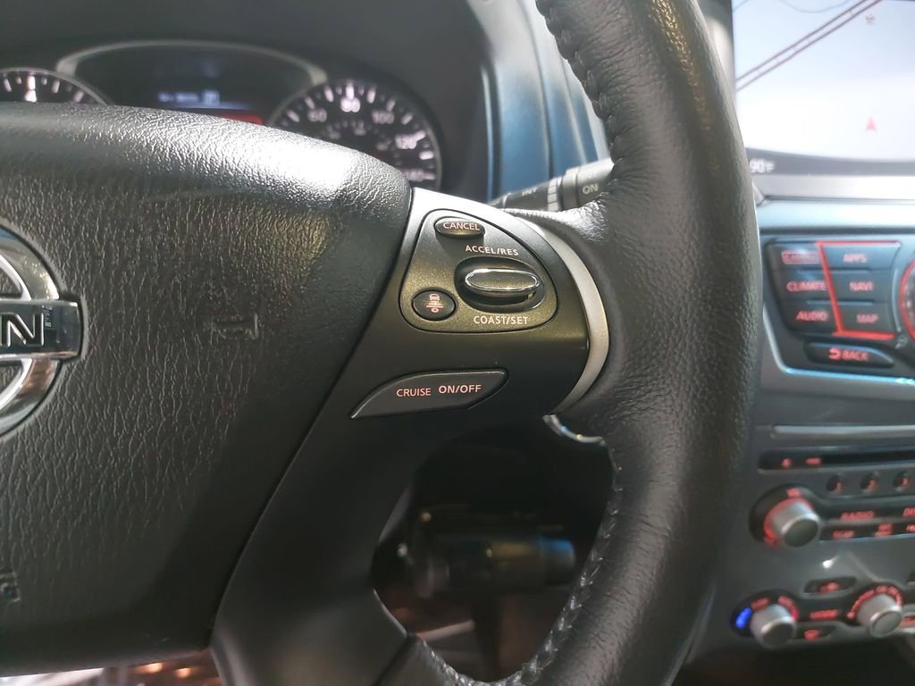 Used 2019 Nissan Pathfinder SL image 20