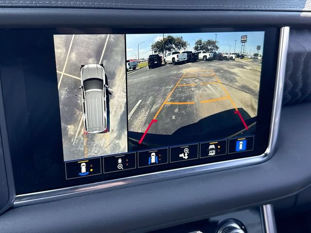 Used 2024 GMC Yukon XL Denali AWD/4WD image 17