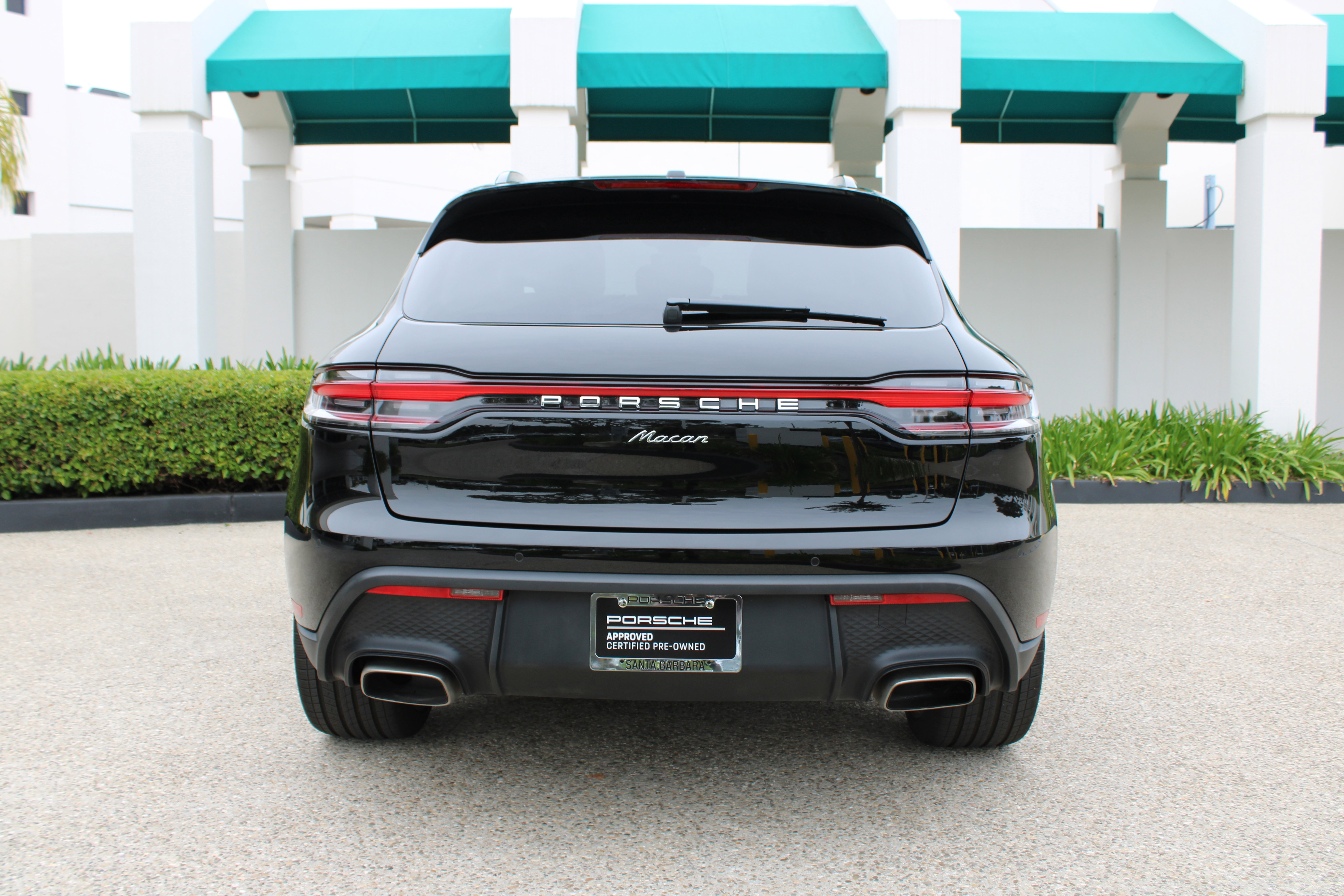 Certified 2026 Porsche Macan AWD/4WD image 6