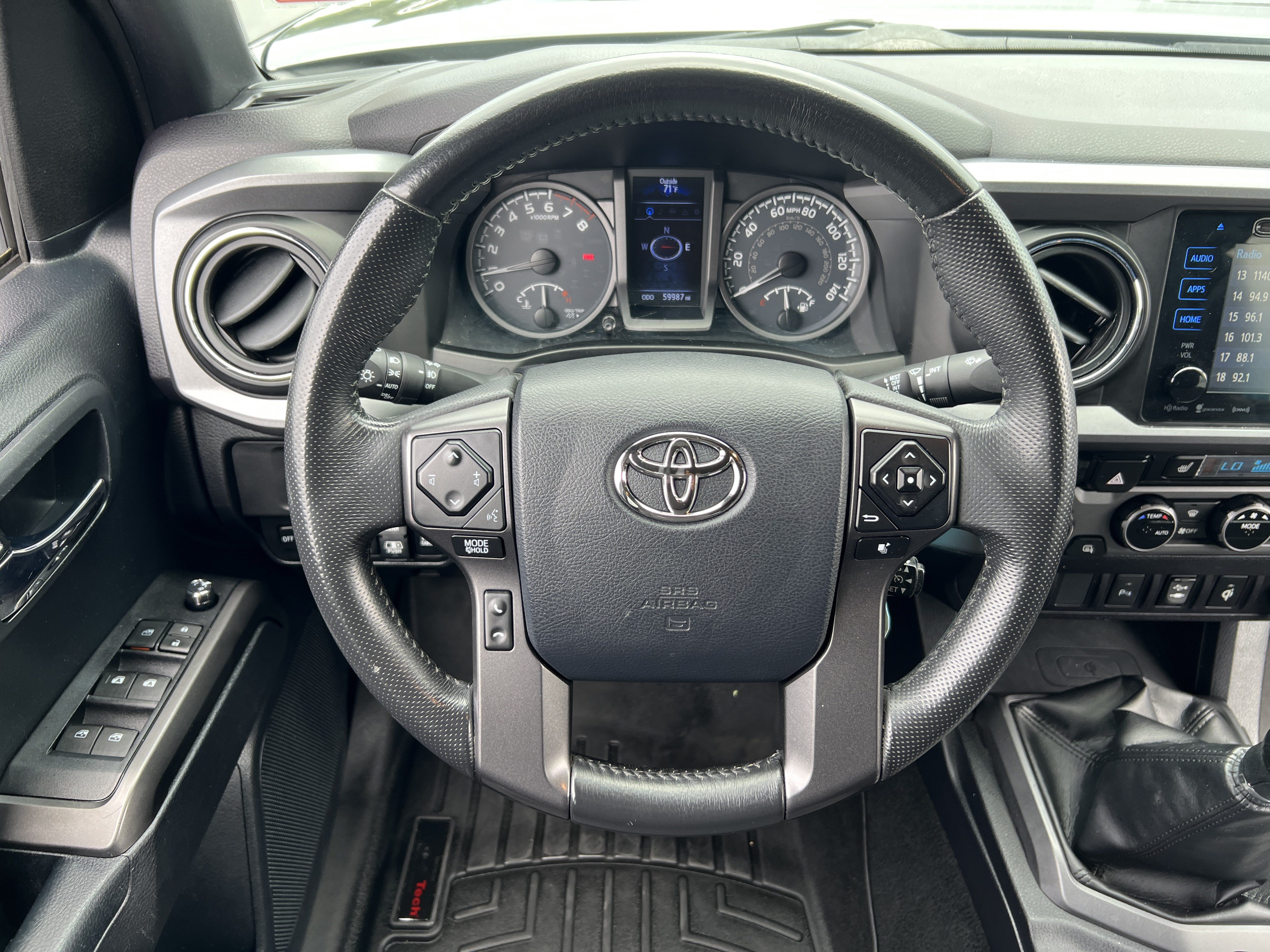 Used 2017 Toyota Tacoma TRD Sport w/ Premium & Technology Package AWD/4WD image 28