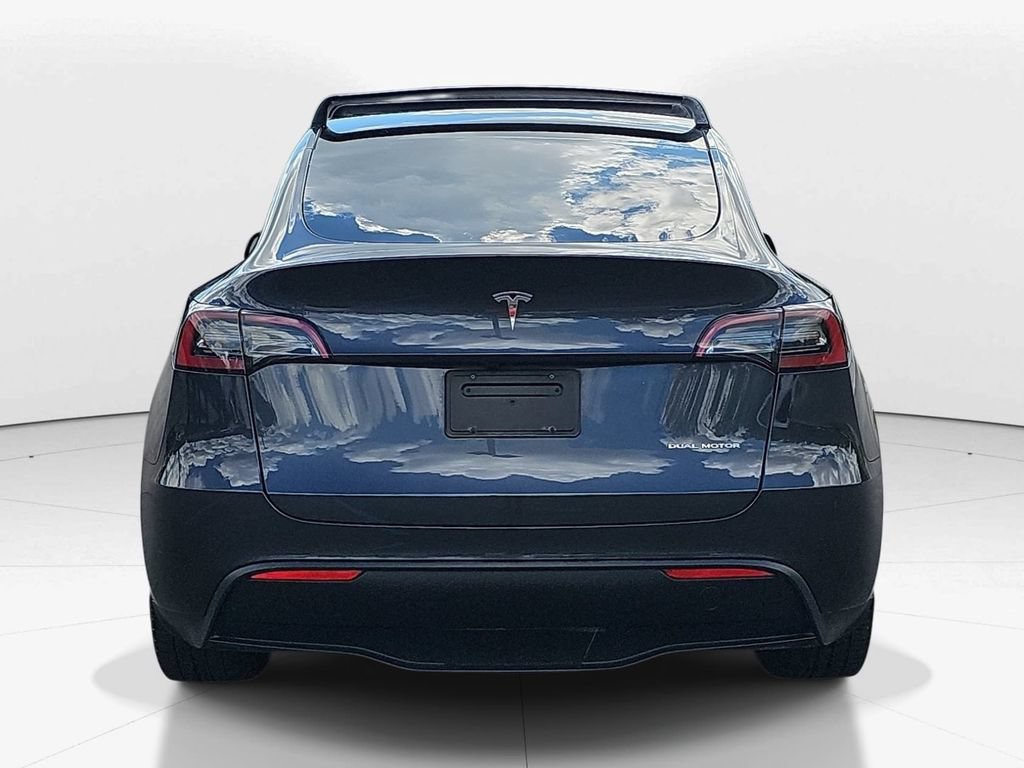 Used 2024 Tesla Model Y Long Range AWD/4WD image 7