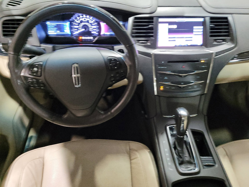 Used 2014 Lincoln MKS AWD image 22