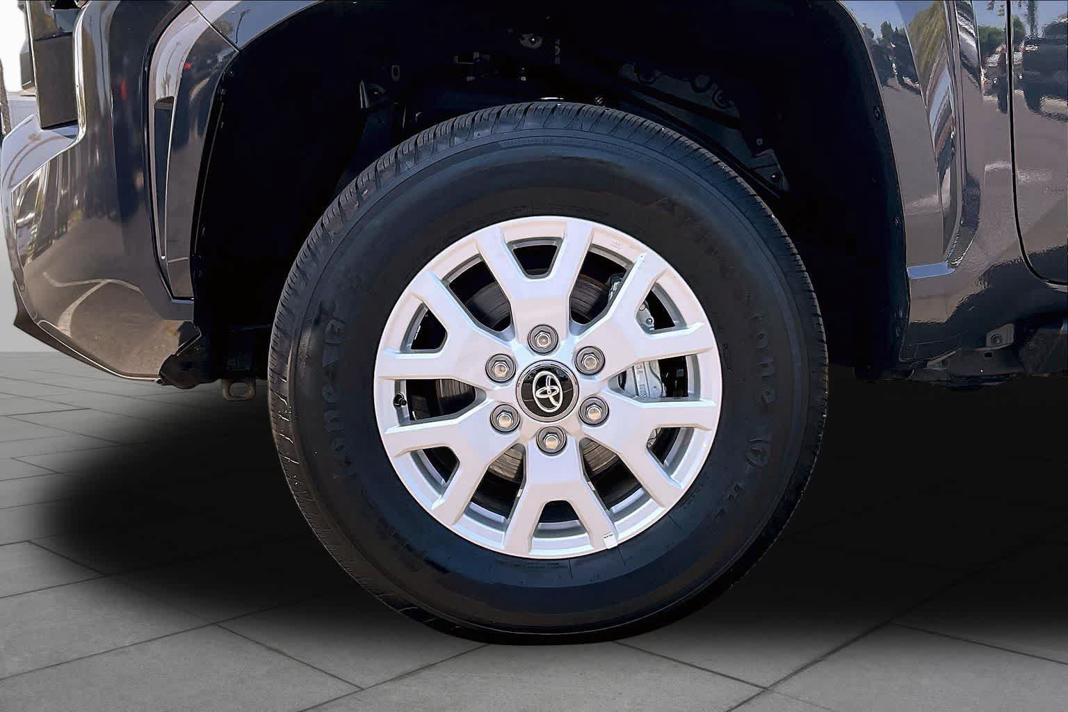 Certified 2025 Toyota Tacoma SR5 RWD image 9