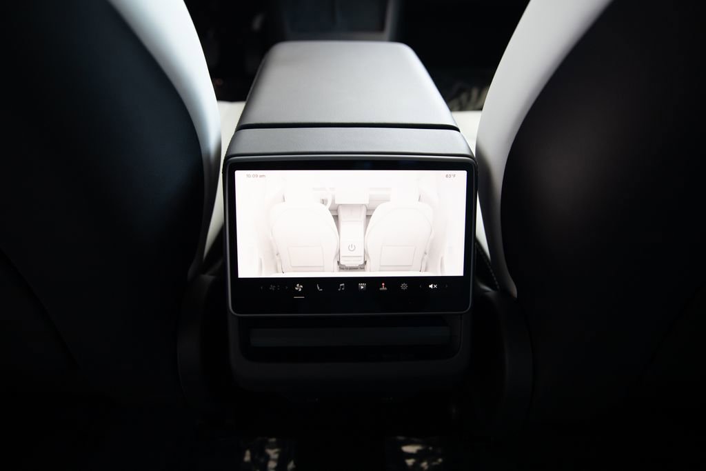 Used 2024 Tesla Model 3 Long Range AWD/4WD image 17