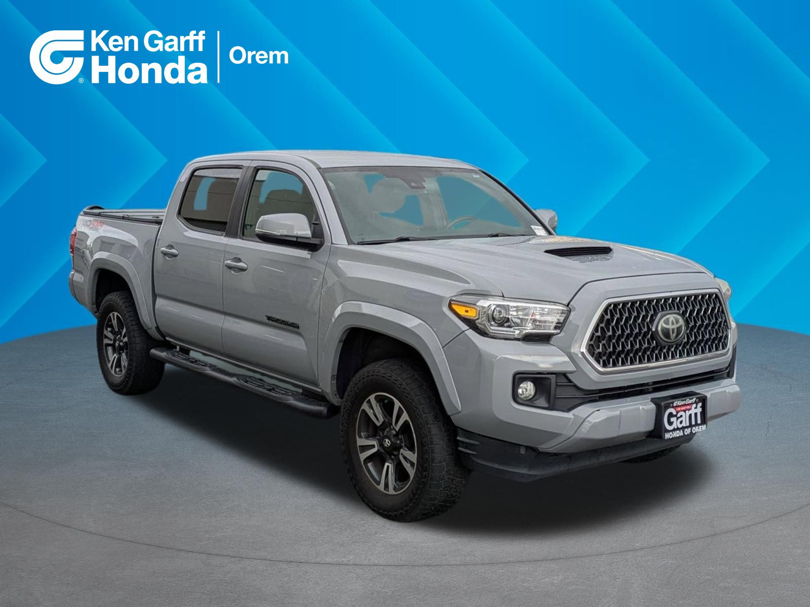 Used 2018 Toyota Tacoma TRD Sport w/ Technology Package image 1
