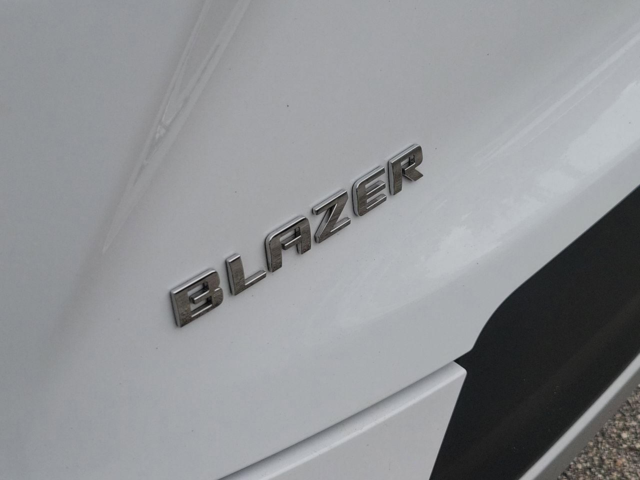 Used 2025 Chevrolet Blazer LT FWD image 12