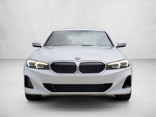Used 2025 BMW 330i Sedan RWD image 2