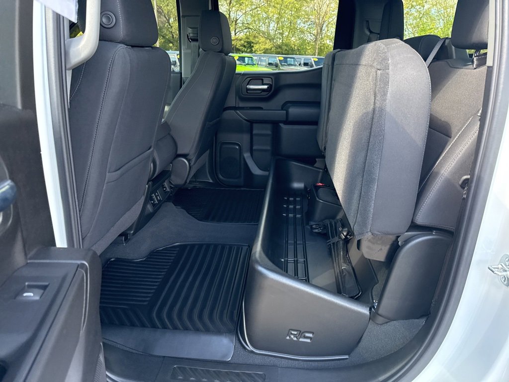 Used 2025 Chevrolet Silverado 1500 Custom image 24