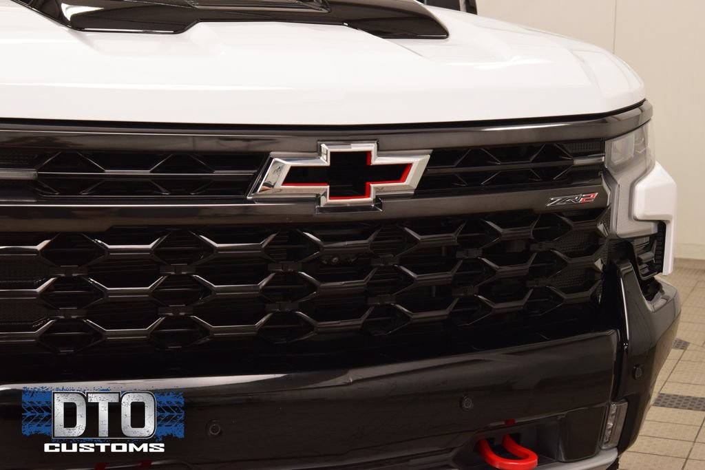 Used 2025 Chevrolet Silverado 1500 ZR2 w/ Technology Package AWD/4WD image 11