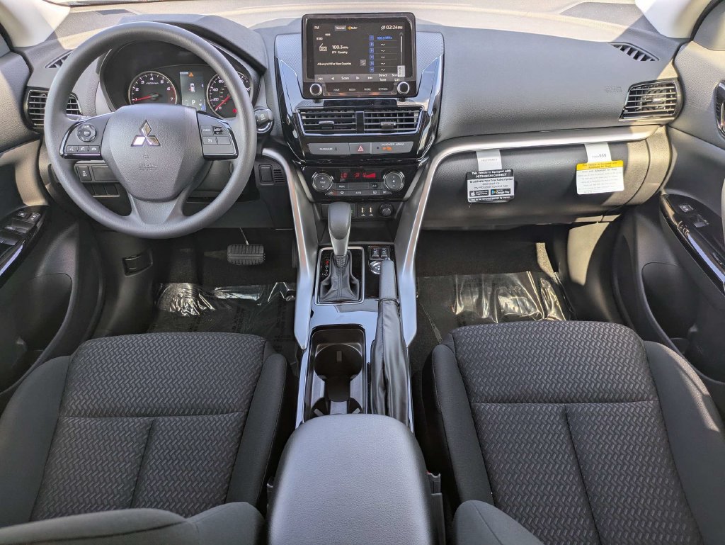 Used 2026 Mitsubishi Eclipse Cross LE AWD/4WD image 13
