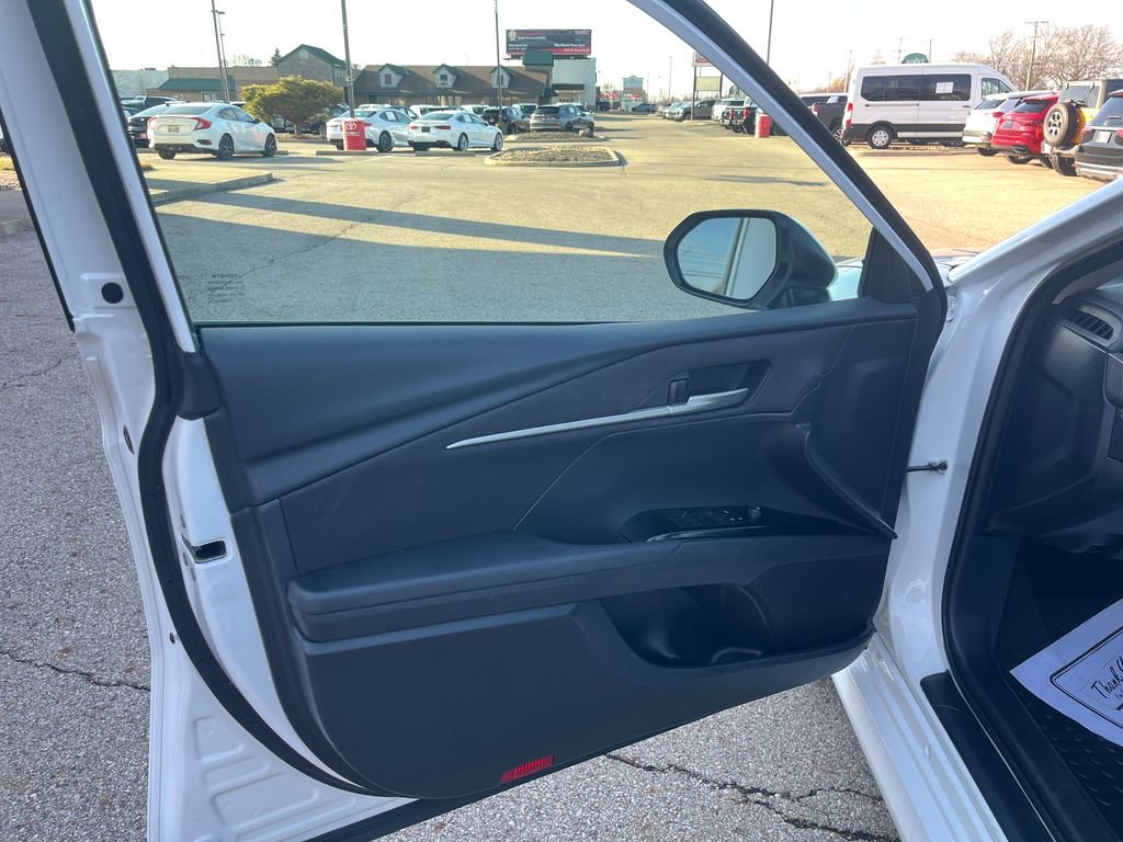 Certified 2025 Toyota Camry LE image 11
