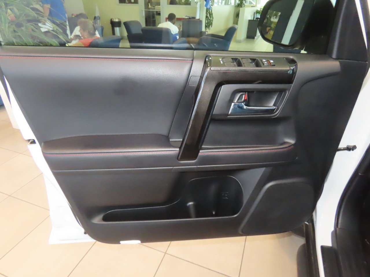Used 2024 Toyota 4Runner TRD Off-Road Premium w/ Off Road Premium Plus Package AWD/4WD image 18