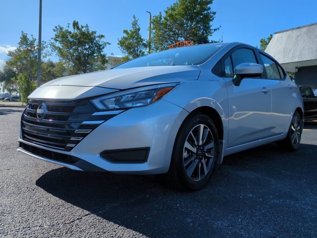 Used 2025 Nissan Versa SV w/ Trunk Package image 8