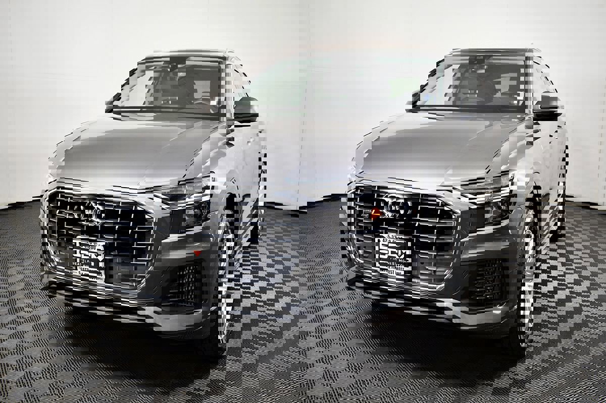 Used 2019 Audi Q8 Premium w/ Convenience Package image 3