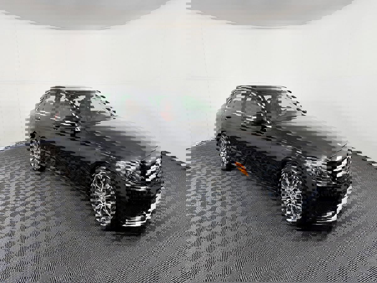 Used 2015 Mercedes-Benz C 400 4MATIC image 6