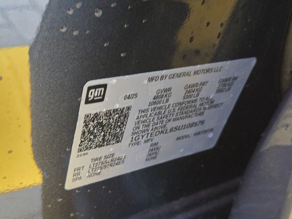 Certified 2025 Cadillac Escalade IQ Luxury 2 w/ LPO, Premium Carpet Package image 35