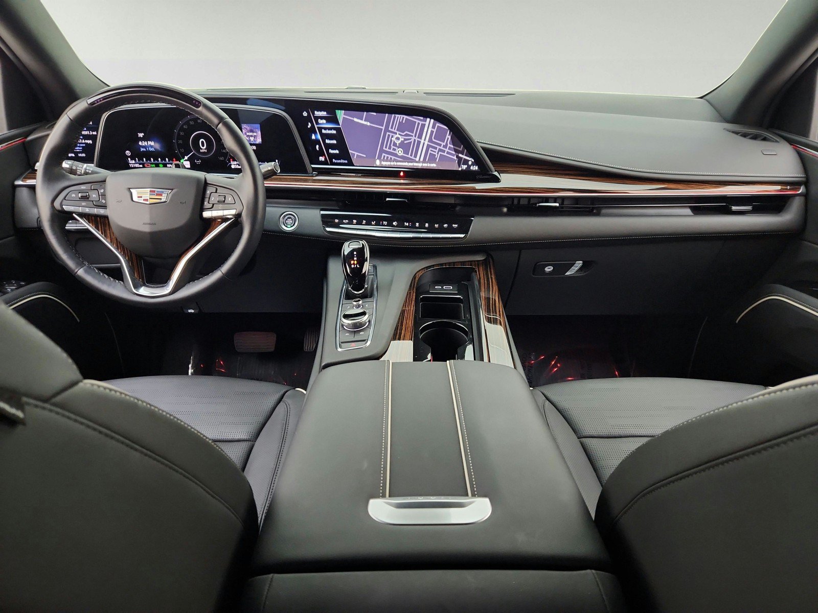 Used 2024 Cadillac Escalade Premium Luxury AWD/4WD image 24